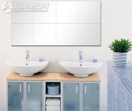 浴室镜子.jpg